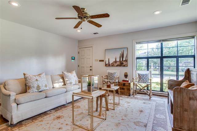 Foto del edificio - 5225 Vickery Blvd