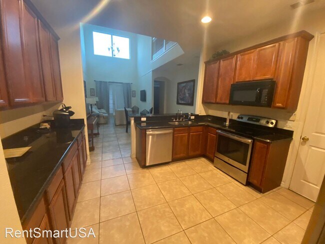 Building Photo - 3 br, 2.5 bath House - 2034 Chatham Place Dr.