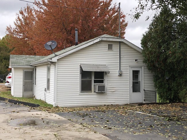 Building Photo - 1805 Army Post Rd