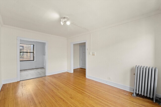 Foto del edificio - 2330-2338 N Spaulding Ave