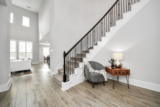 Building Photo - 8119 Messina Mount Dr