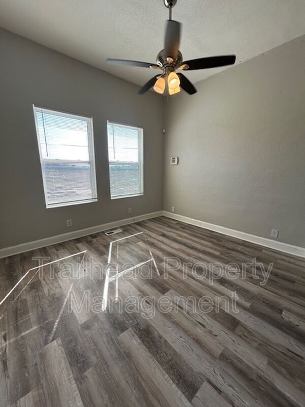 Foto del edificio - 616 N 10th St