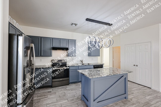 Foto del edificio - 9820 W Sanna St