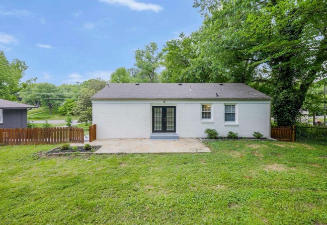 Building Photo - 605 Durrett Dr