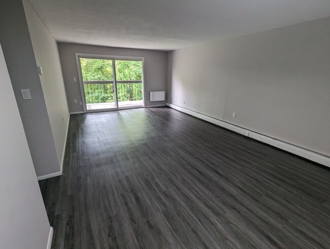 Interior Photo - Eastwood Terrace