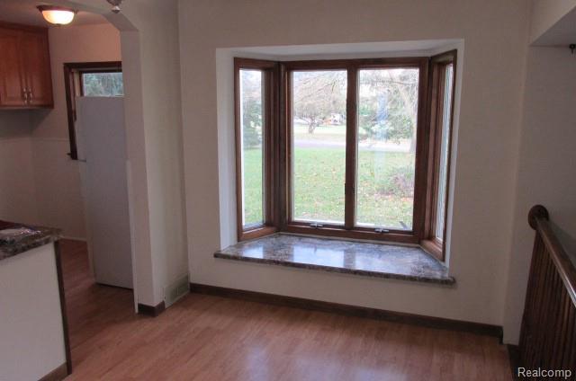 Building Photo - 8344 Ellis Rd