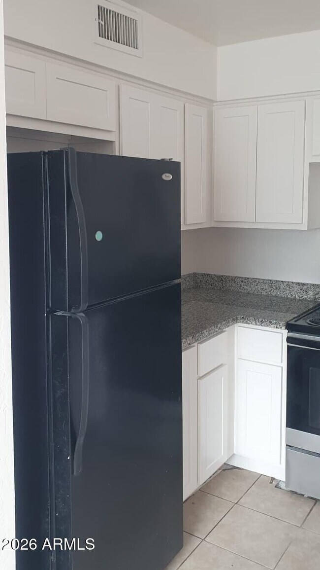 Building Photo - 2240 W Southern Ave