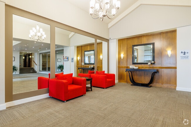 Lobby Photo - Les Tours Lakeshore