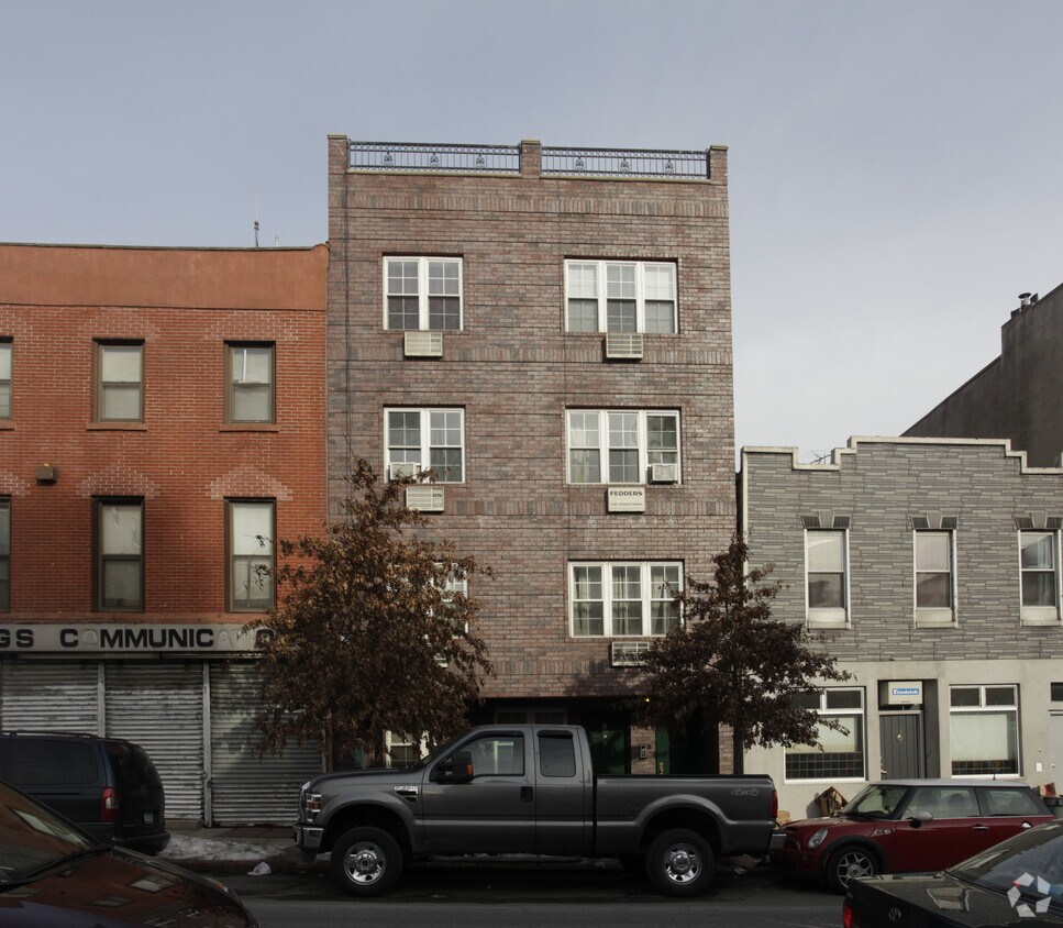 Foto del edificio - 181 Greenpoint Ave