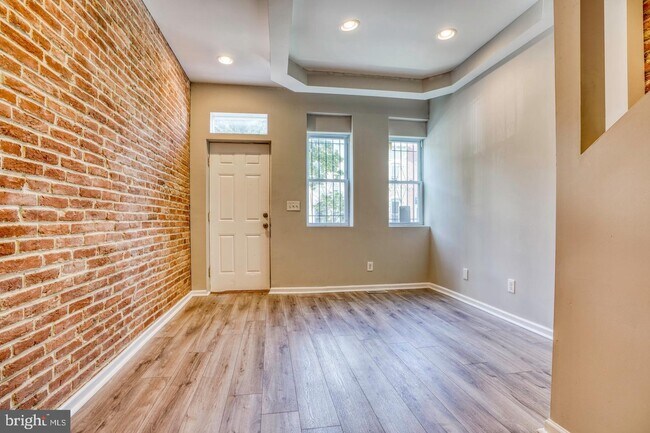 Building Photo - 2131 Jefferson St