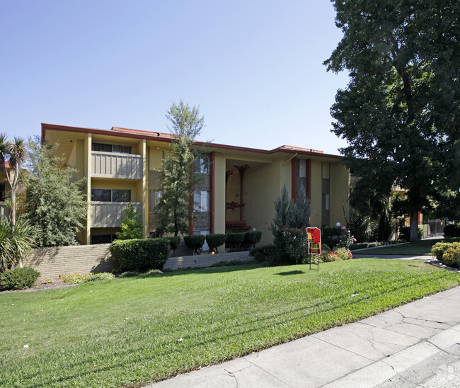 Building Photo - The Sandpiper Apartments