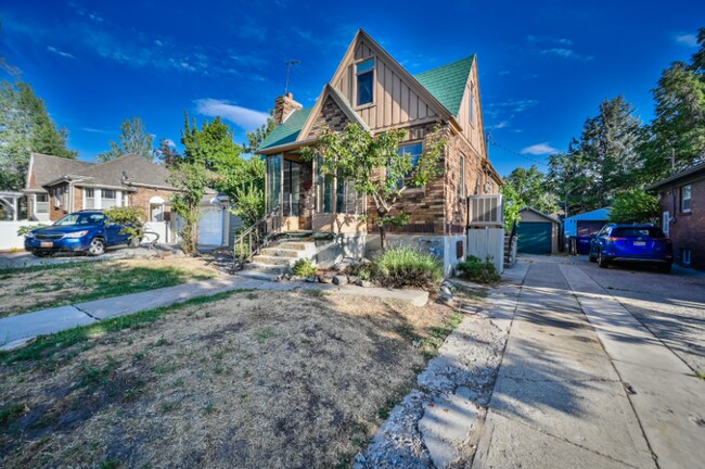 Building Photo - 1476 Westminster Ave