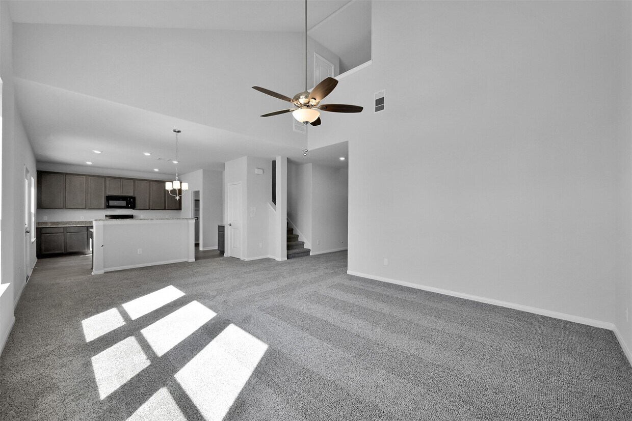 Building Photo - 2140 Cedar Bnd Dr