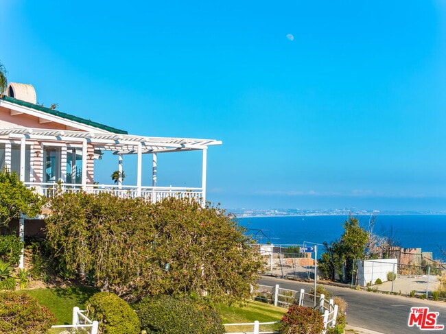 Foto del edificio - 206 Bellino Dr