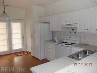 Building Photo - 444 Garcia Dr