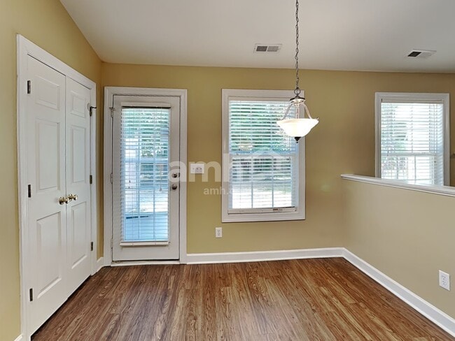 Foto del edificio - 101 Tyler Gate Ln