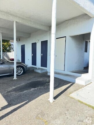 Building Photo - 523 Branciforte St