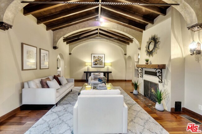 Foto del edificio - 3425 Oak Glen Dr