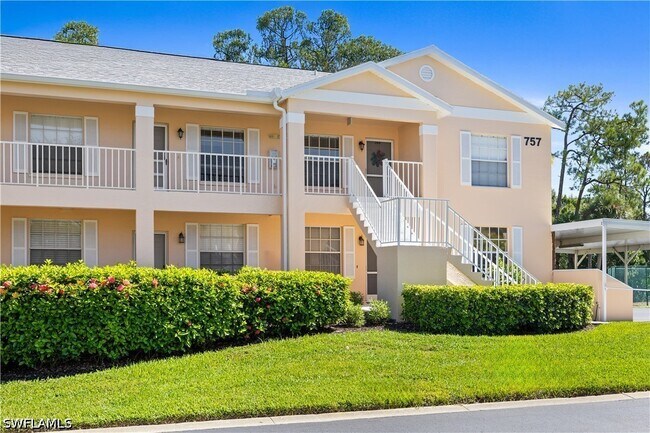 Foto del edificio - 757 Wiggins Lake Dr