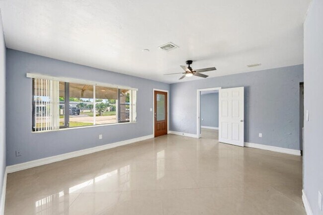 Foto del edificio - 740 E Evanston Cir
