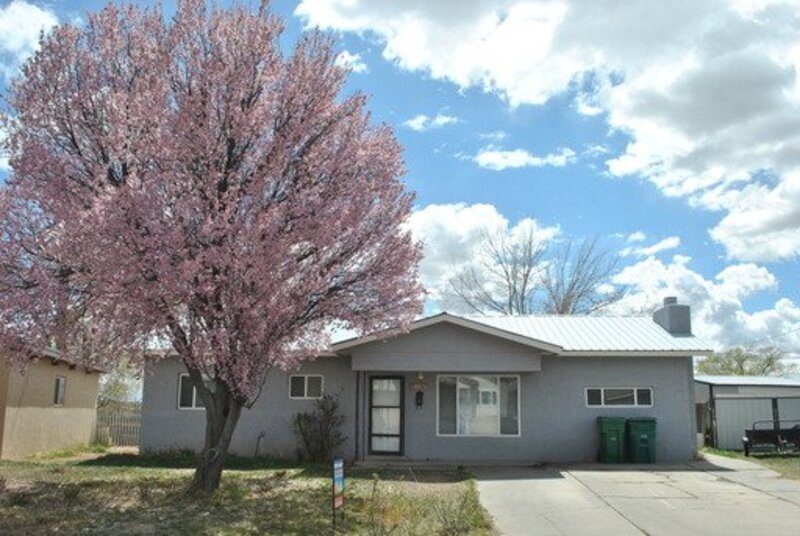 Primary Photo - 3307 Edgecliff Dr
