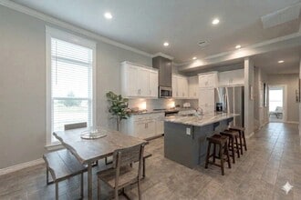 Building Photo - 3617 Kenyon Dr