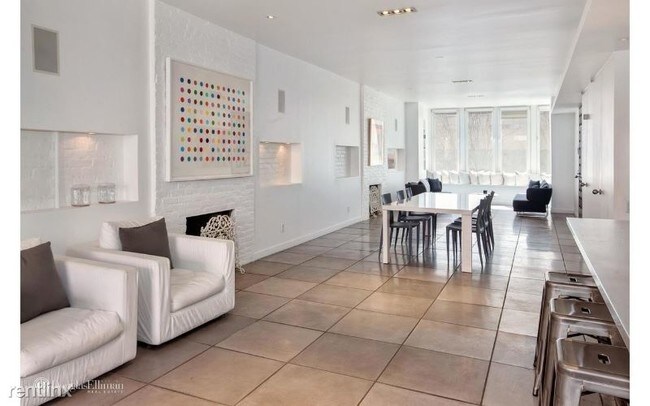 Foto del edificio - 1 W 20th St