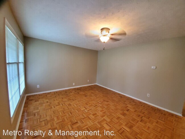 Building Photo - 3 br, 1.5 bath House - 9808 Tucson Ct