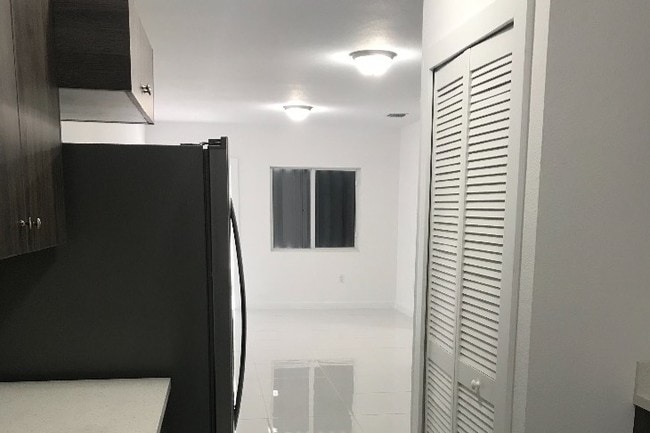 Building Photo - 1996 NW 47th St