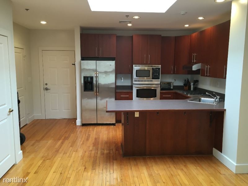 Primary Photo - 523 2nd Ave
