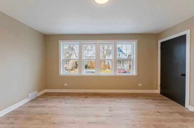 Photo - 3007 Euclid Ave Apartment