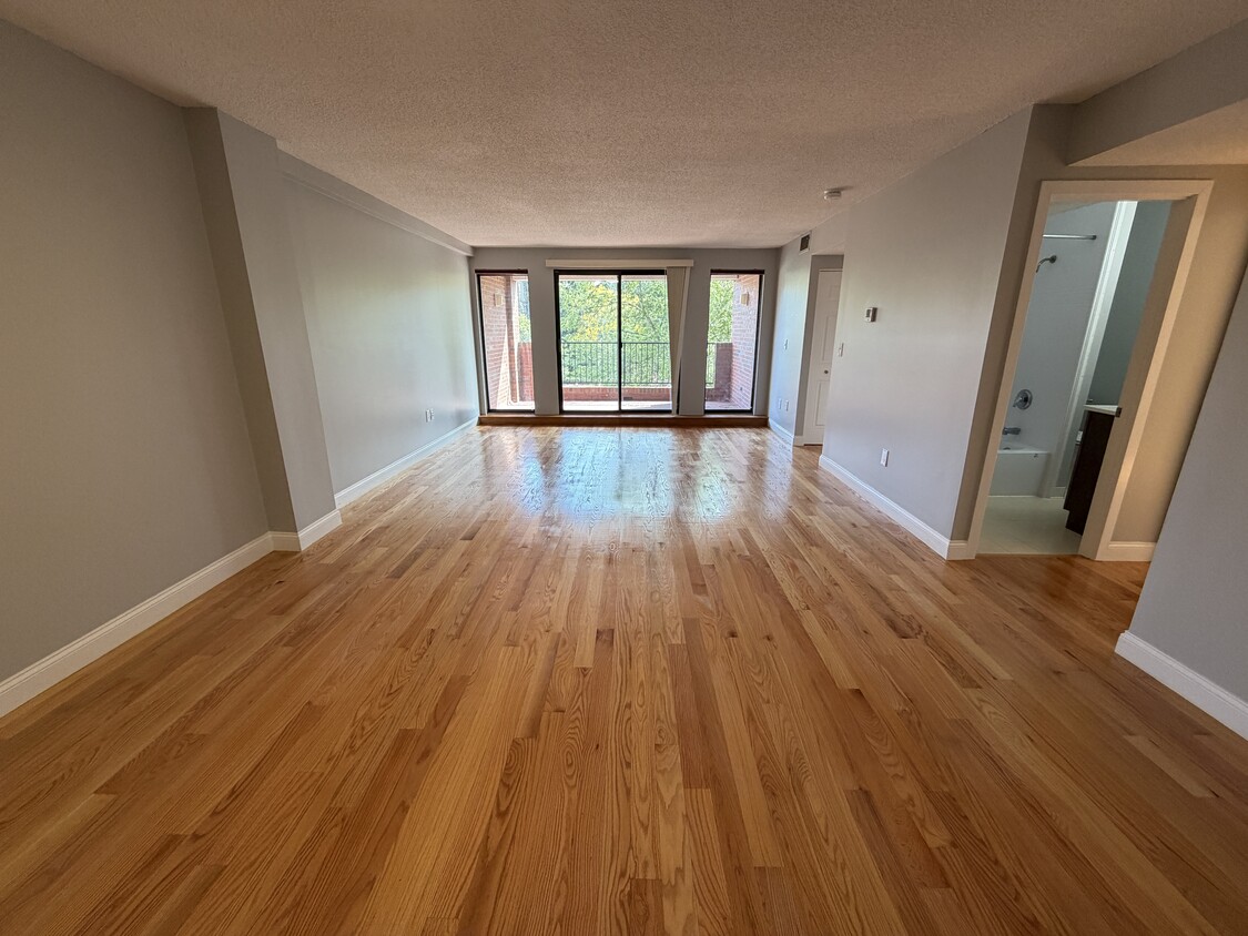 Foto principal - 1751 Beacon St