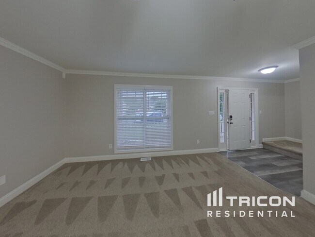 Foto del edificio - 2424 Damascus Dr