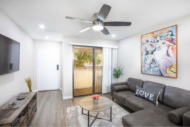 Foto del edificio - 680 N Ashurst Ct