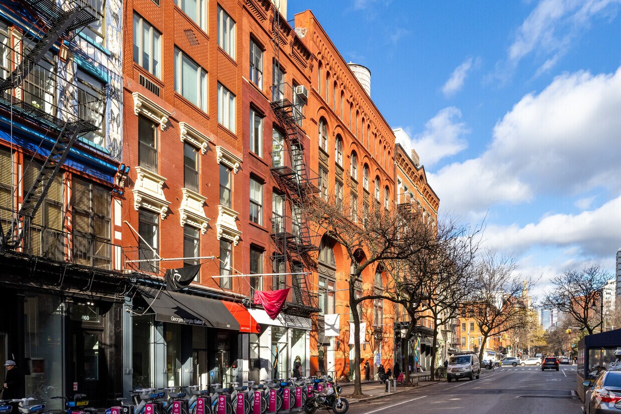 Foto principal - 468-472 W Broadway