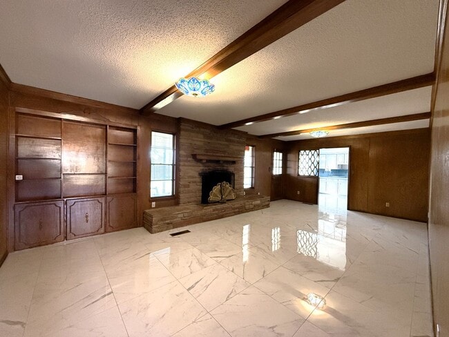 Building Photo - 5005 Colfax Pl