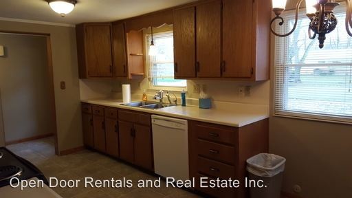 Foto del edificio - 3 br, 2 bath House - 1006 N VanBuren St