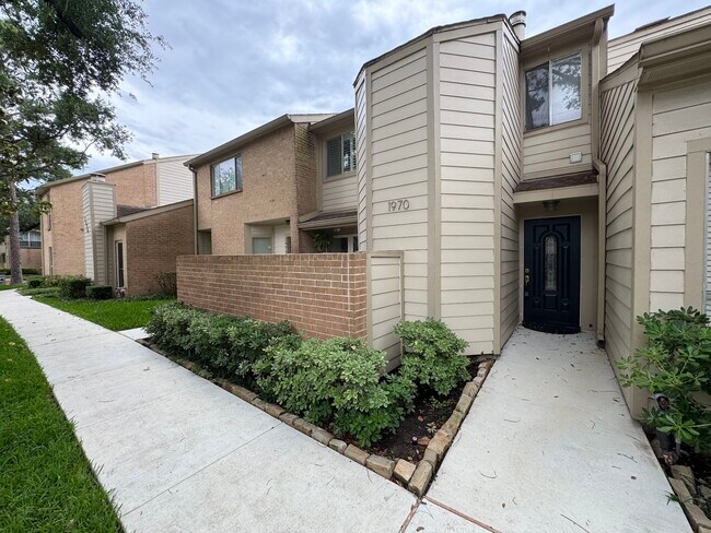 Foto del edificio - 1970 Augusta Dr