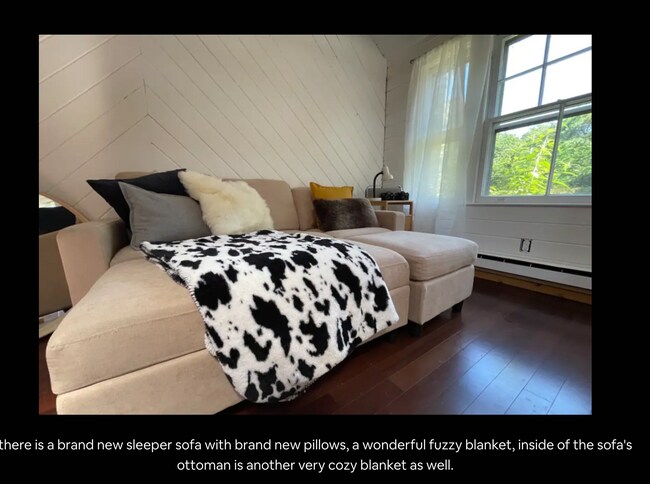 Foto del edificio - 332 Old Canoe Place Rd