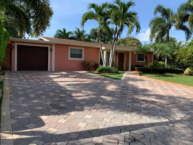 Foto del edificio - 5301 SW 57th Ct