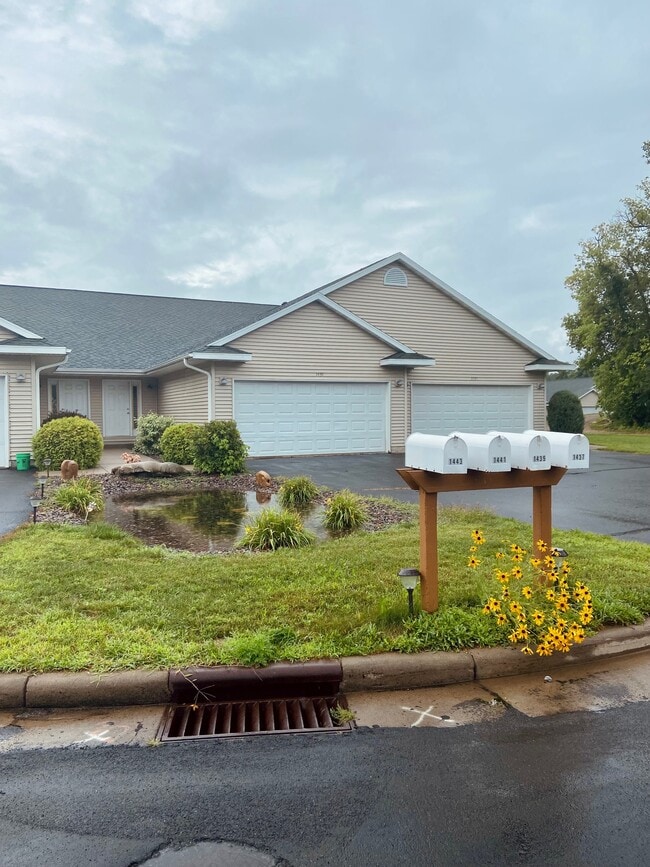 Building Photo - 1434 Clearwater Ridge Ct