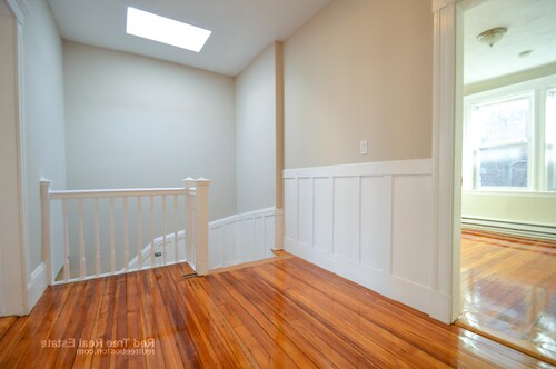 Building Photo - 5 Ayr Rd