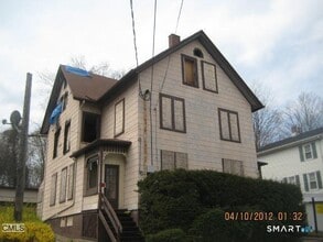 Building Photo - 180 Olivia St