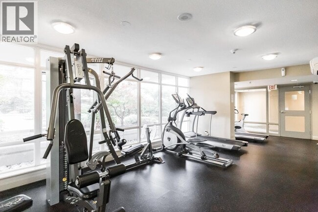 Photo du bâtiment - 892 Carnarvon St