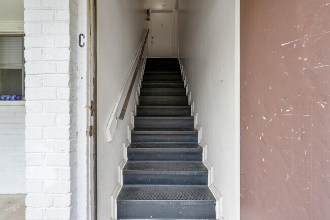 Foto del edificio - 3222 Athens Ave