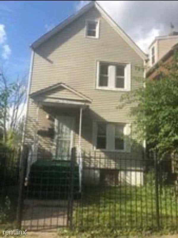 Building Photo - 2020 W 69th Pl