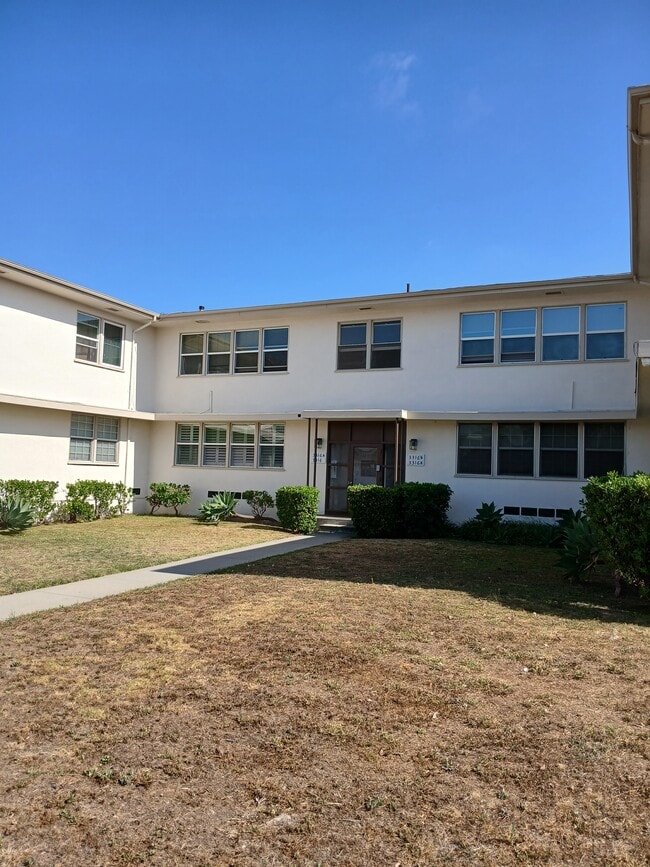 Exterior - 3316 W 77th St
