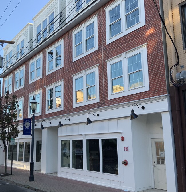 Building Photo - 48 1st Ave