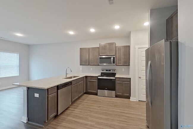 Foto del edificio - 6407 Cotton Crk Rd NW