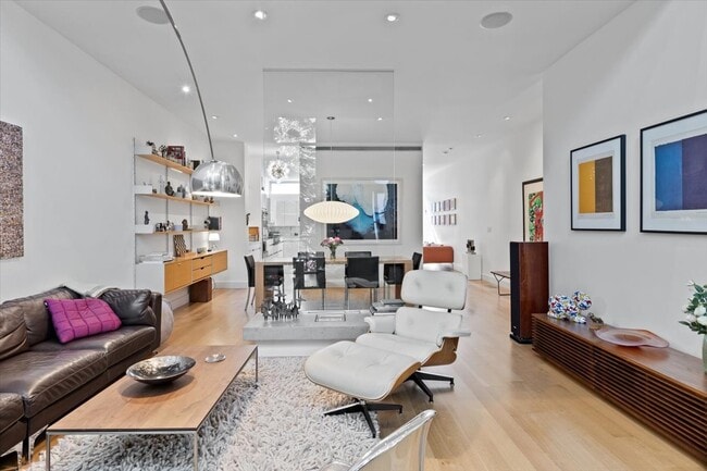 Foto del edificio - 1823 W Race Ave